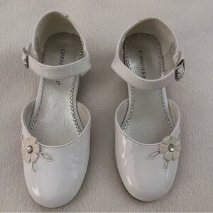 Christie & Jill White Dress Shoes with Flower